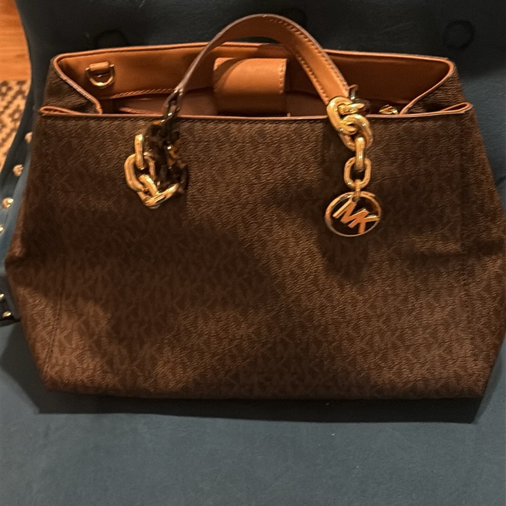 Michael Kors ladies handbag